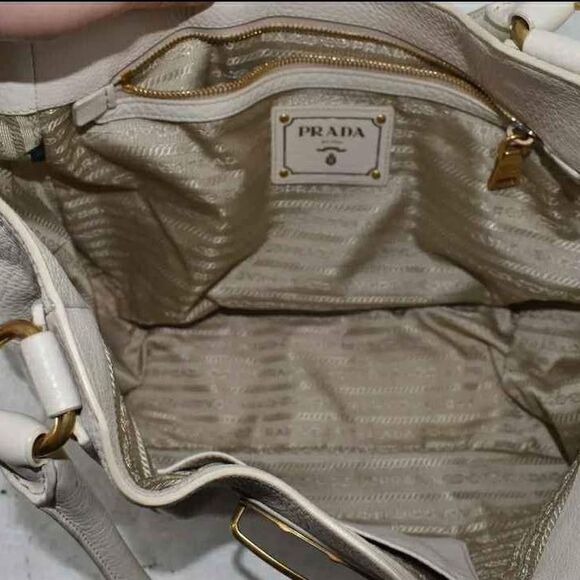 Prada Designer Cream Vitello Daino Leather Push Lock Antic Hobo Bag Purse Bag - Picture 7 of 8